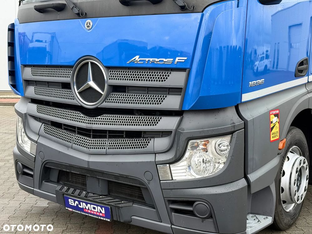 Mercedes-Benz ACTROS F 1836 / PRZESTRZENNY 60M3 / 7,75 M / SALON PL - 9
