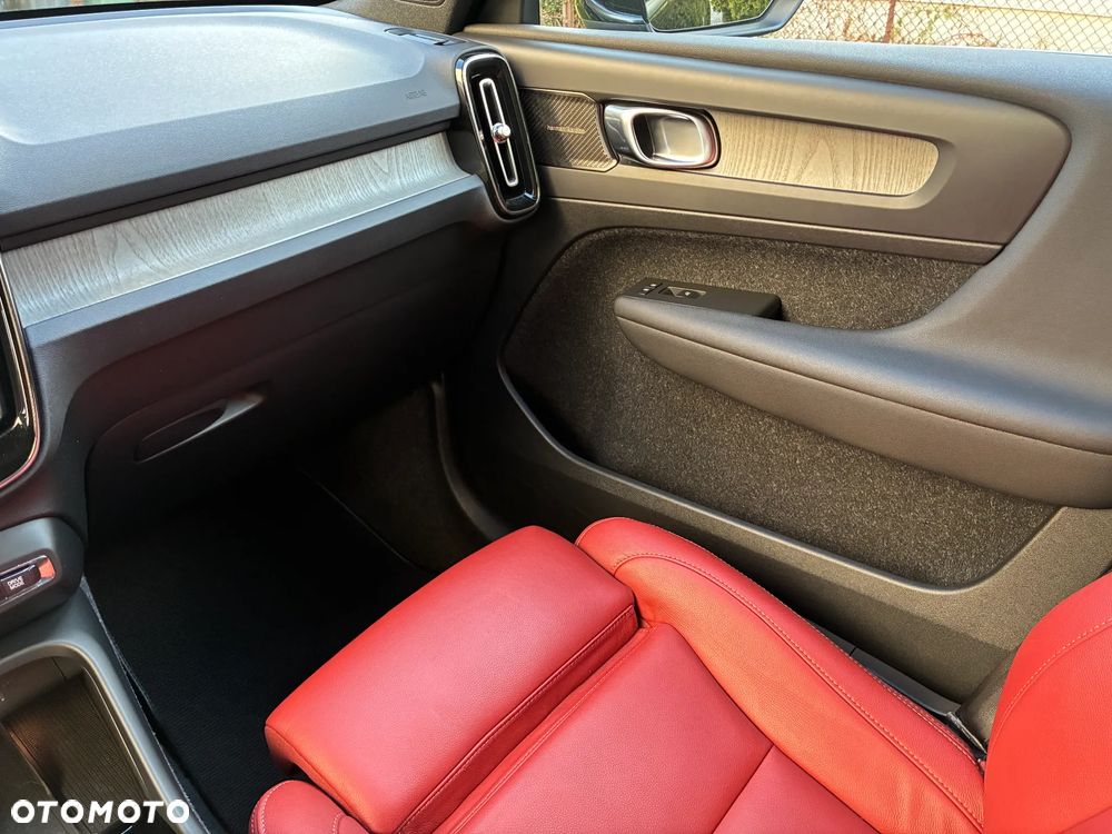 Volvo XC 40 T5 Plug-In Hybrid Inscription - 17