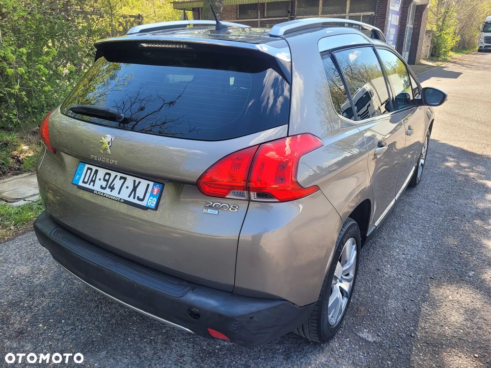 Peugeot 2008 e-HDi FAP 92 STOP & START Active - 6