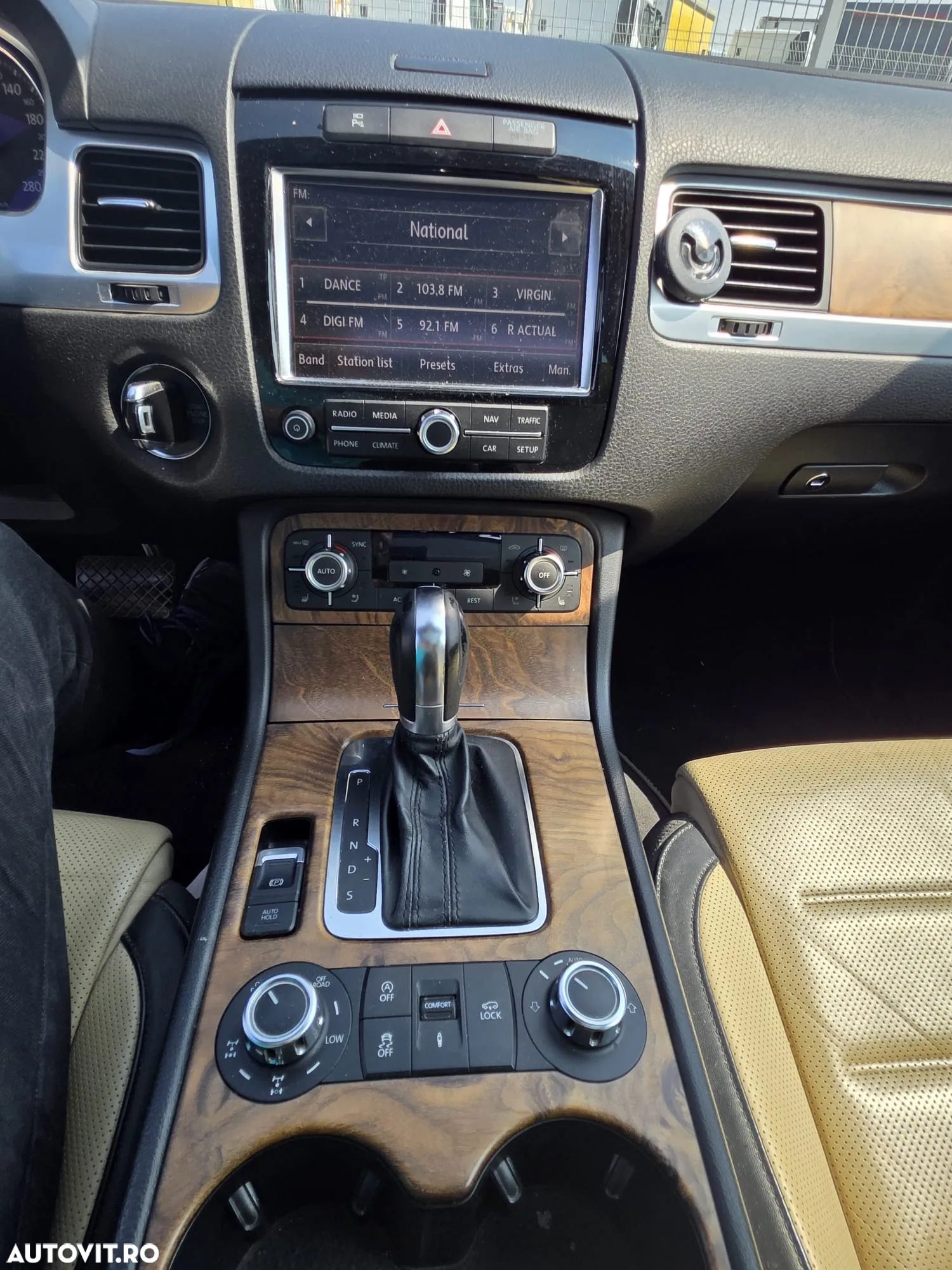 Volkswagen Touareg 3.0 V6 TDI BMT Terrain Tech - 13