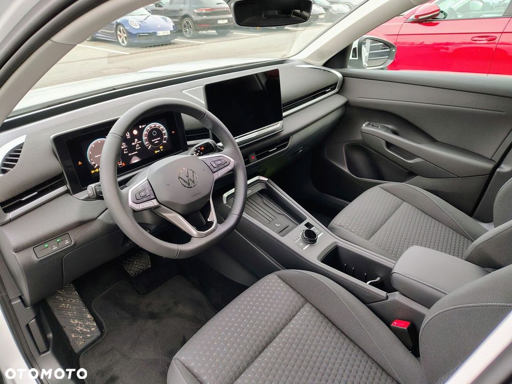 Volkswagen T-Roc - 12