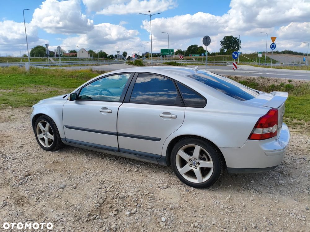Volvo S40 2.0D - 4