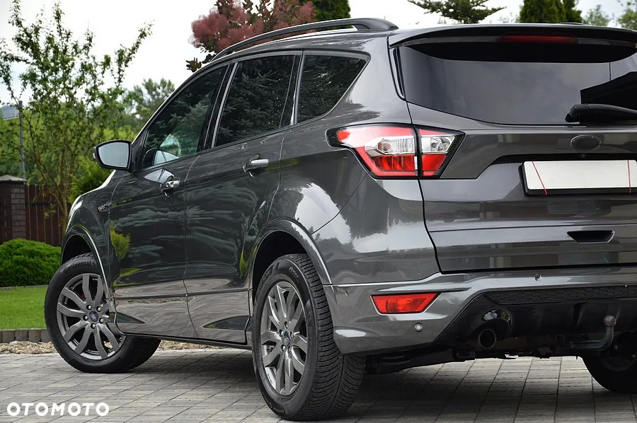 Ford Kuga 1.5 EcoBoost 2x4 ST-Line - 18