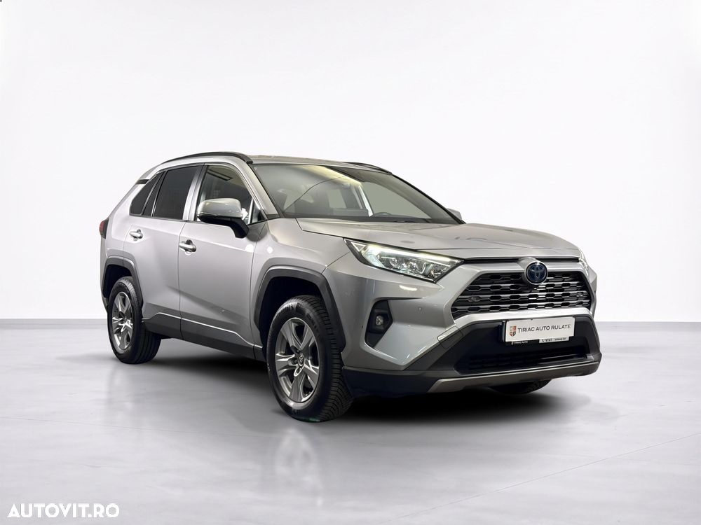 Toyota RAV4 - 8