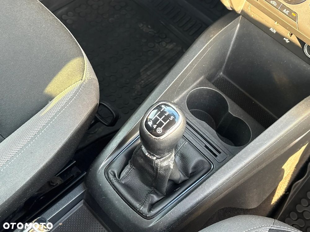 Skoda Fabia 1.0 MPI Edition - 17