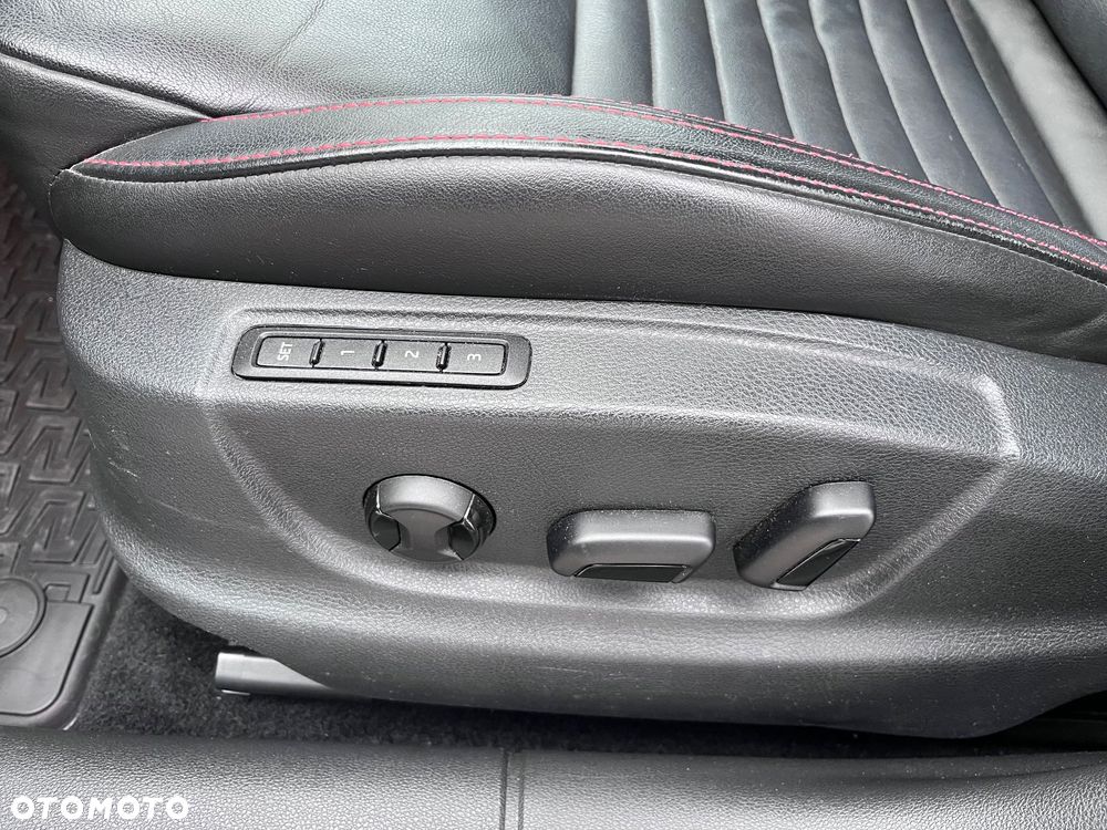 Skoda Octavia 2.0 TDI RS - 27