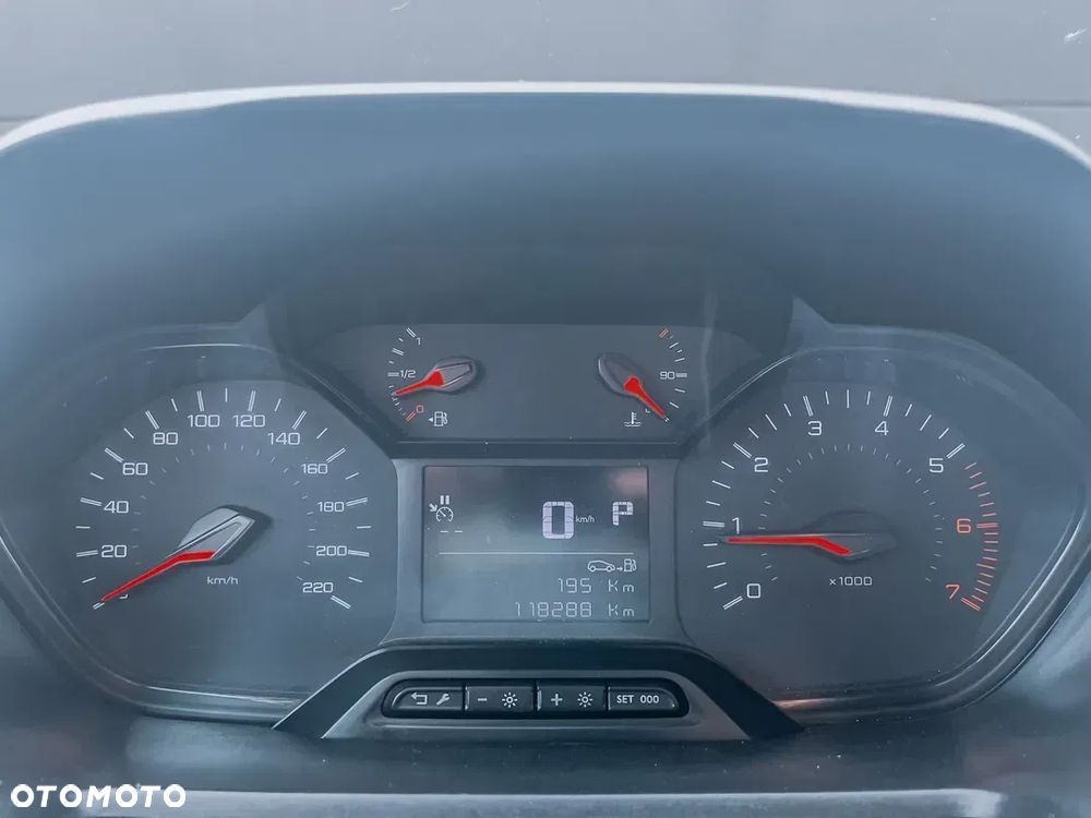 Peugeot Partner 1.5 Long Asphalt Aut. - 24