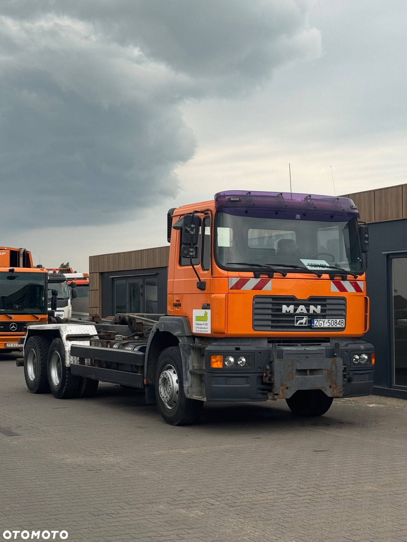 MAN F2000 27.403 6X4 - 4