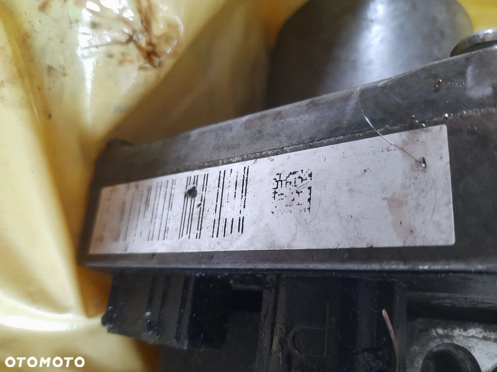 POMPA wspomagania elektr  CITROEN C4 c5 - 5