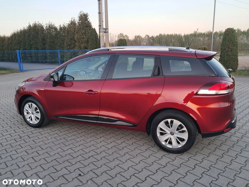 Renault Clio 1.2 16V 75 LIMITED - 13