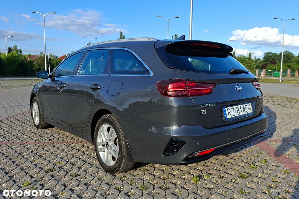 Kia Ceed 1.6 CRDi mHEV M - 5