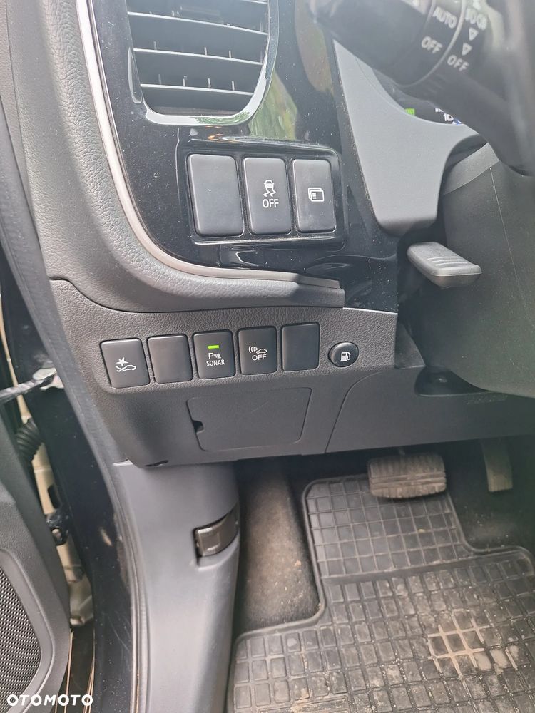 Mitsubishi Outlander Intense - 15