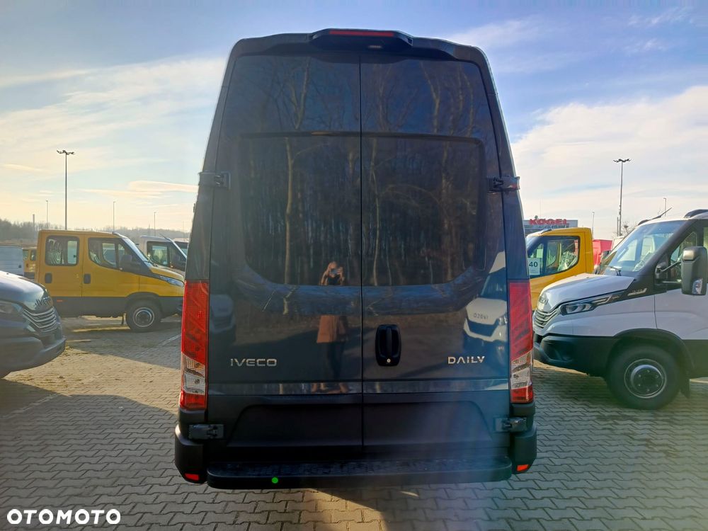 Iveco Daily / Pewny partner w biznesie ! - 15