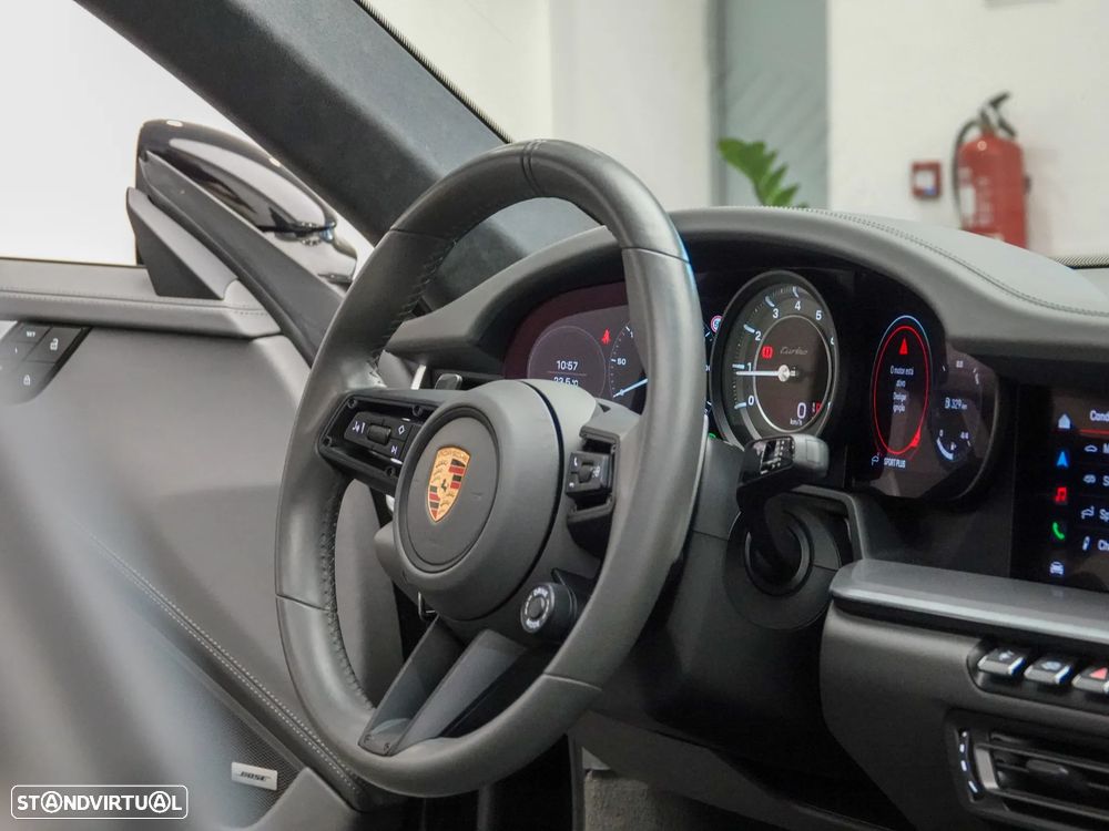 Porsche 911 (992) Turbo PDK - 38