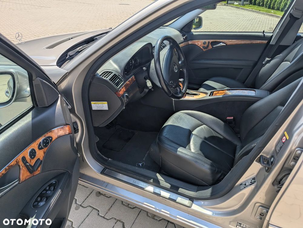 Mercedes-Benz Klasa E 350 4-Matic Avantgarde - 9