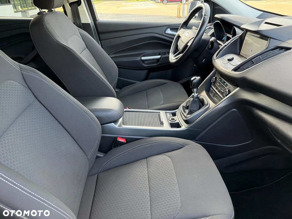 Ford Kuga 1.5 EcoBoost FWD Titanium - 26