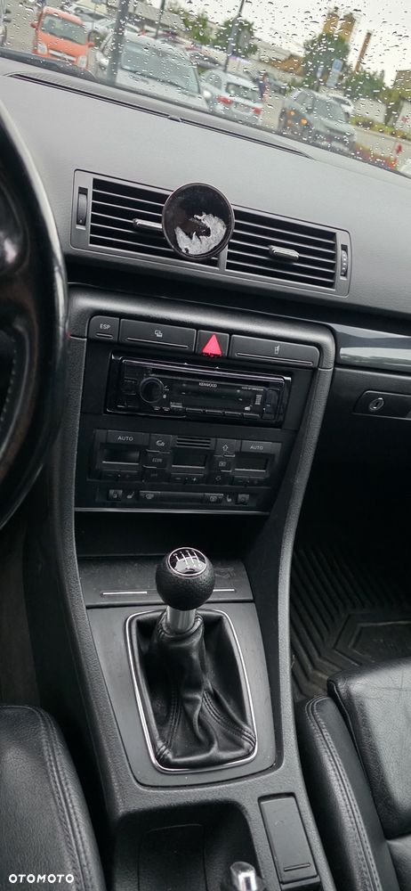 Audi A4 Avant 2.5 TDI - 8