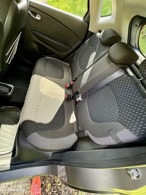 Renault Captur 0.9 TCE Exclusive - 21