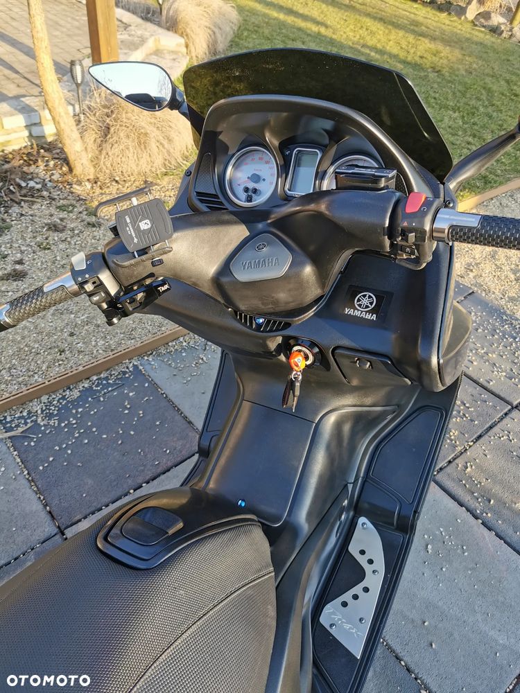 Yamaha Tmax - 17