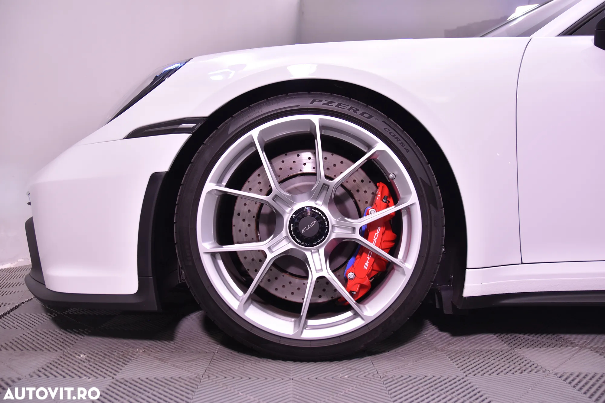 Porsche 911 GT3 - 10