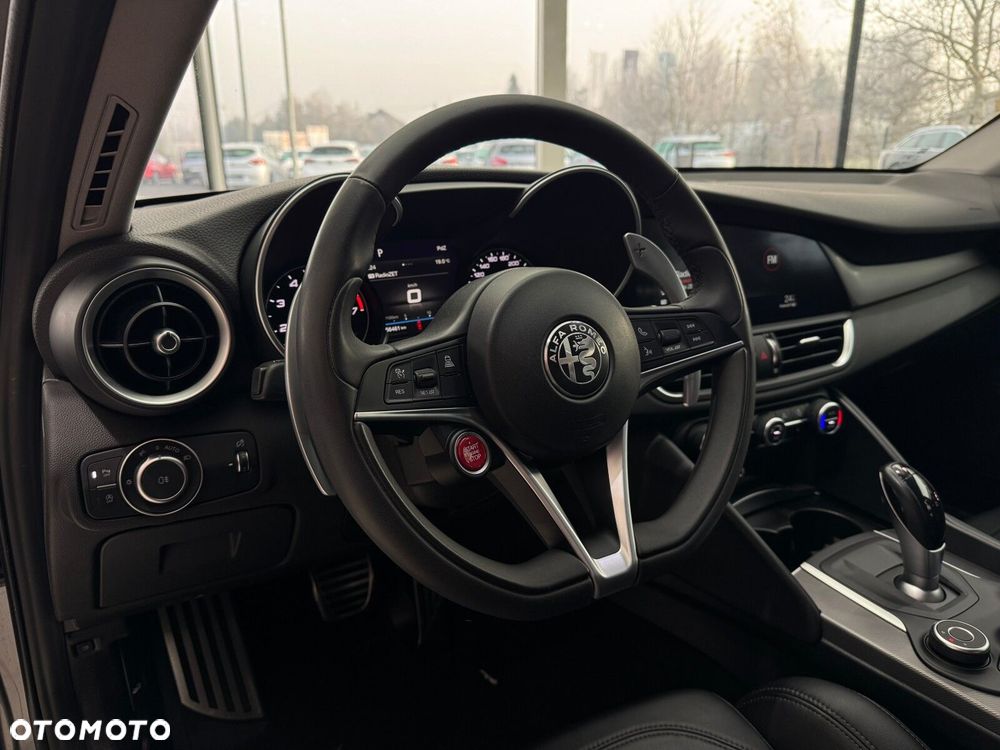 Alfa Romeo Giulia 2.0 Turbo Veloce Q4 - 8