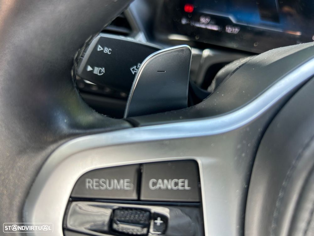 BMW 320 d Pack Desportivo M Auto - 21
