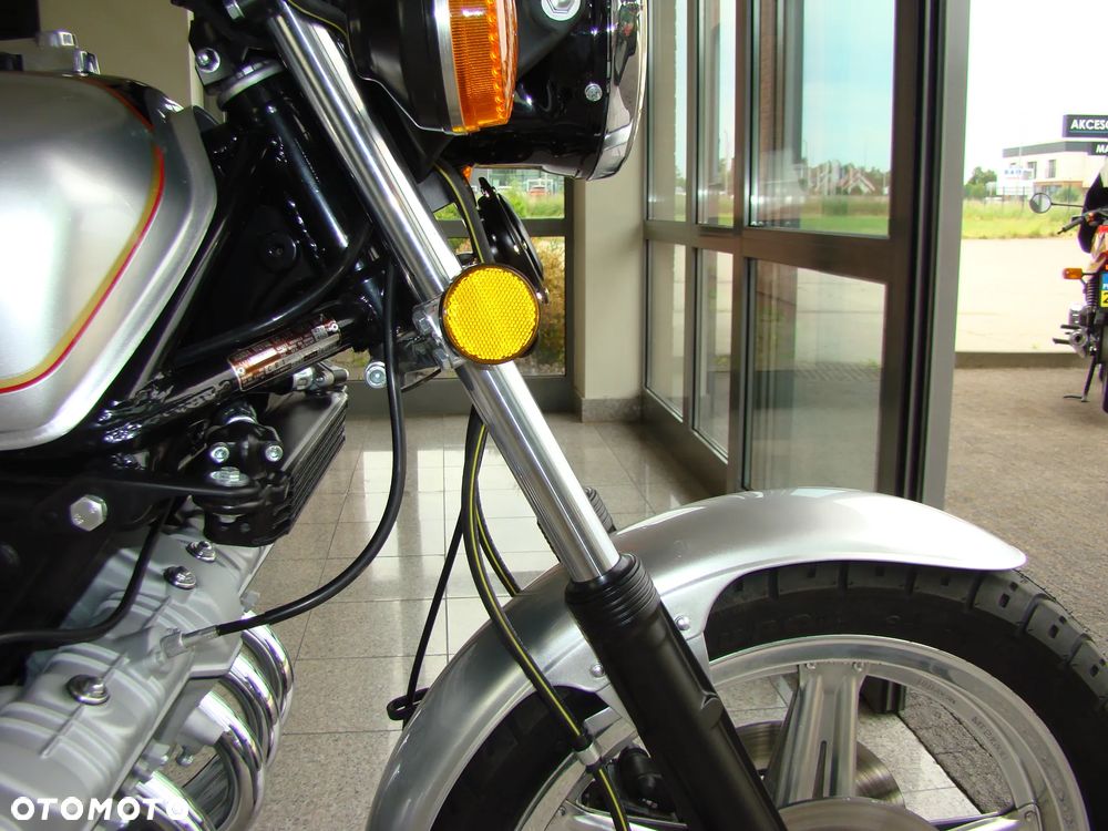 Honda CBX - 38