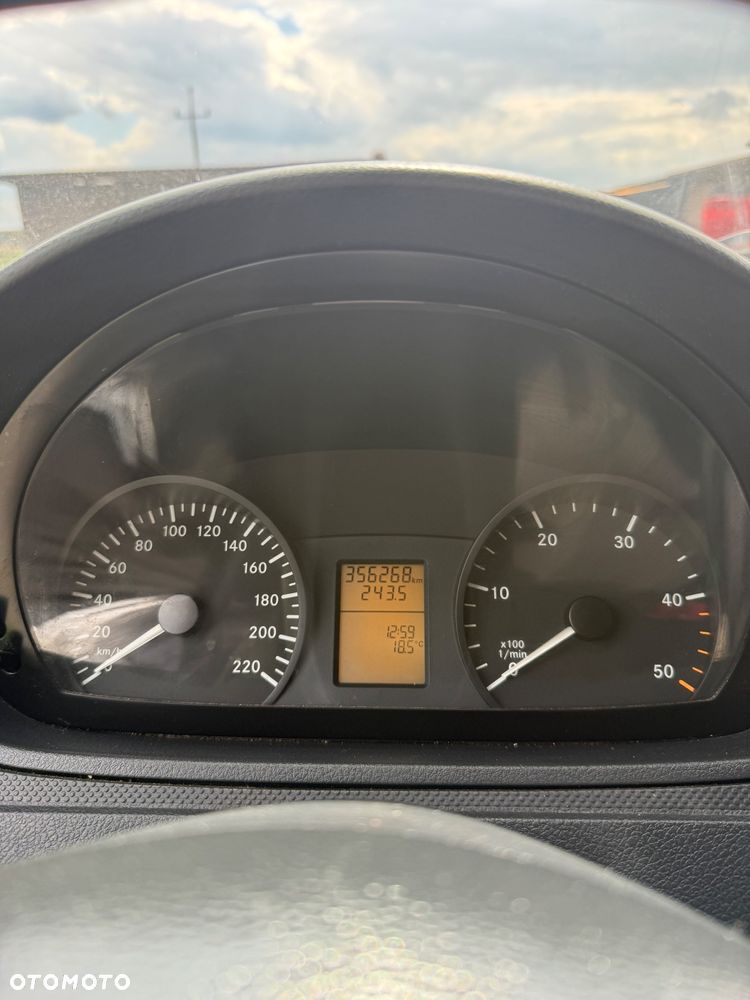 Mercedes-Benz Vito - 12