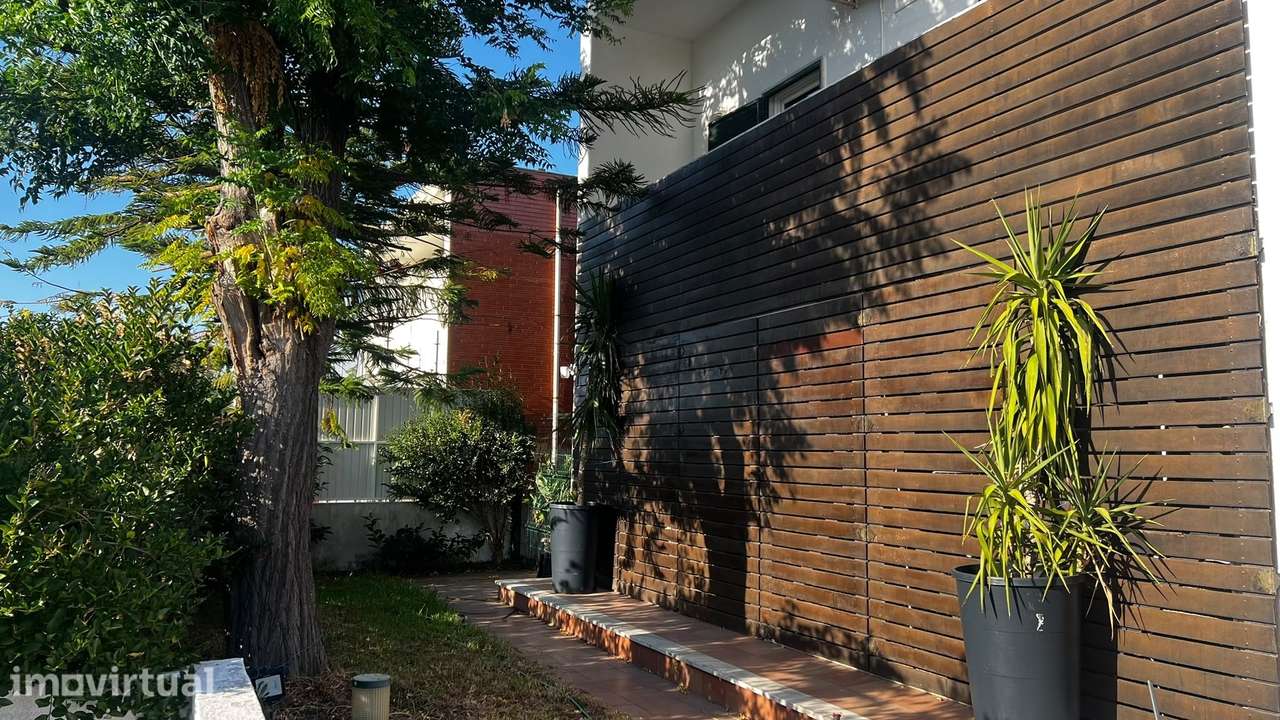 Moradia Isolada T5 | Jardim | Garagem - Grande imagem: 3/42