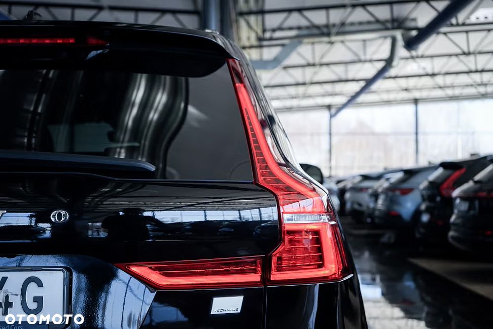 Volvo XC 60 T8 AWD Recharge Geartronic RDesign - 9