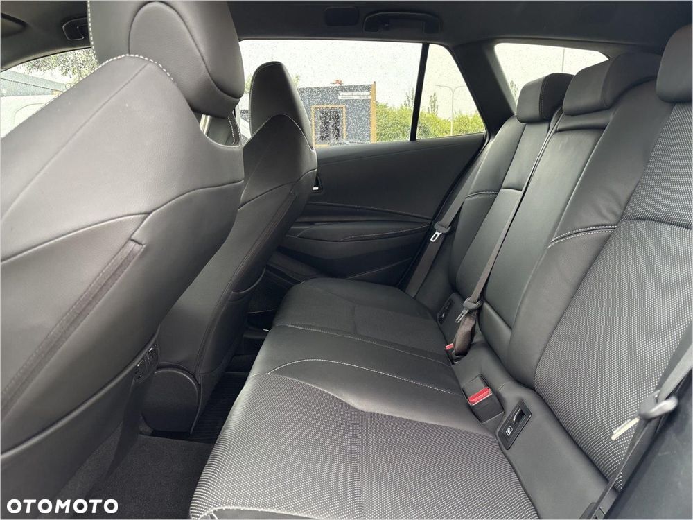 Toyota Corolla 2.0 Hybrid Executive - 13