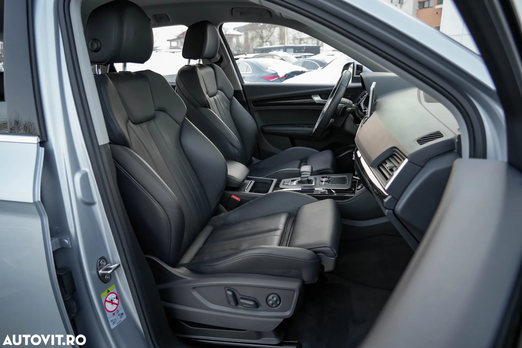 Audi Q5 2.0 40 TDI quattro S tronic Design - 11