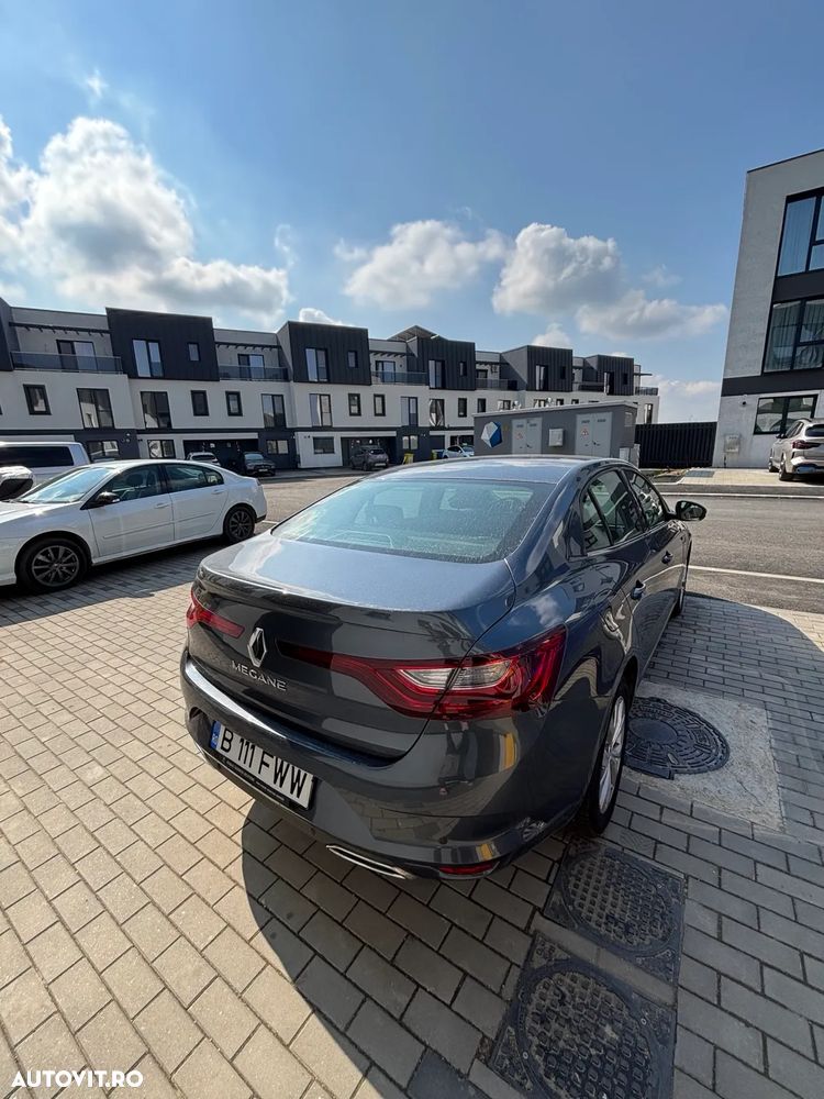 Renault Megane TCe 140 EDC GPF Zen - 7