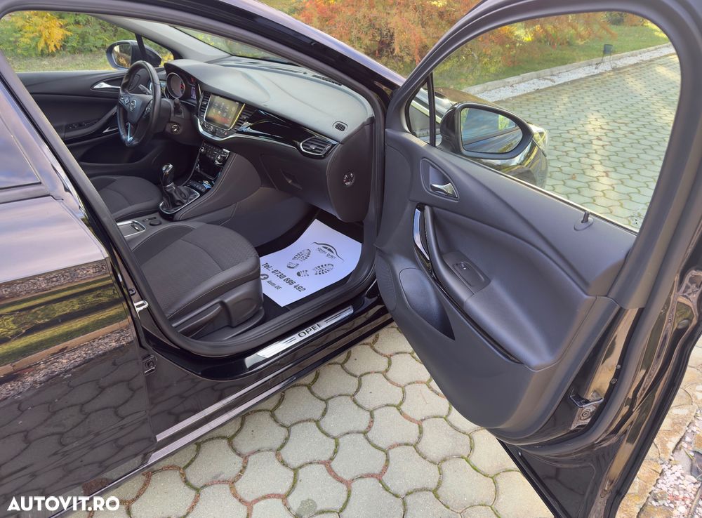 Opel Astra 1.6 BiTrb D (CDTI) Start/Stop Sports Tourer Innovation - 11