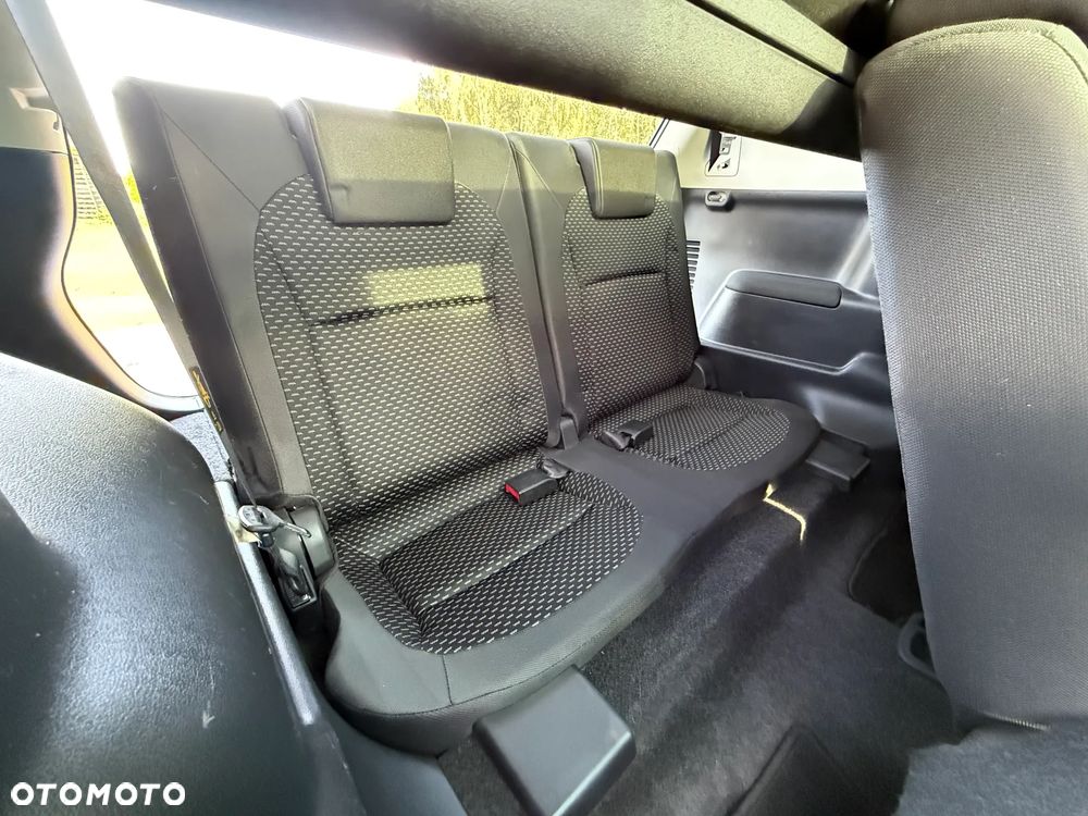 Nissan Qashqai+2 - 31