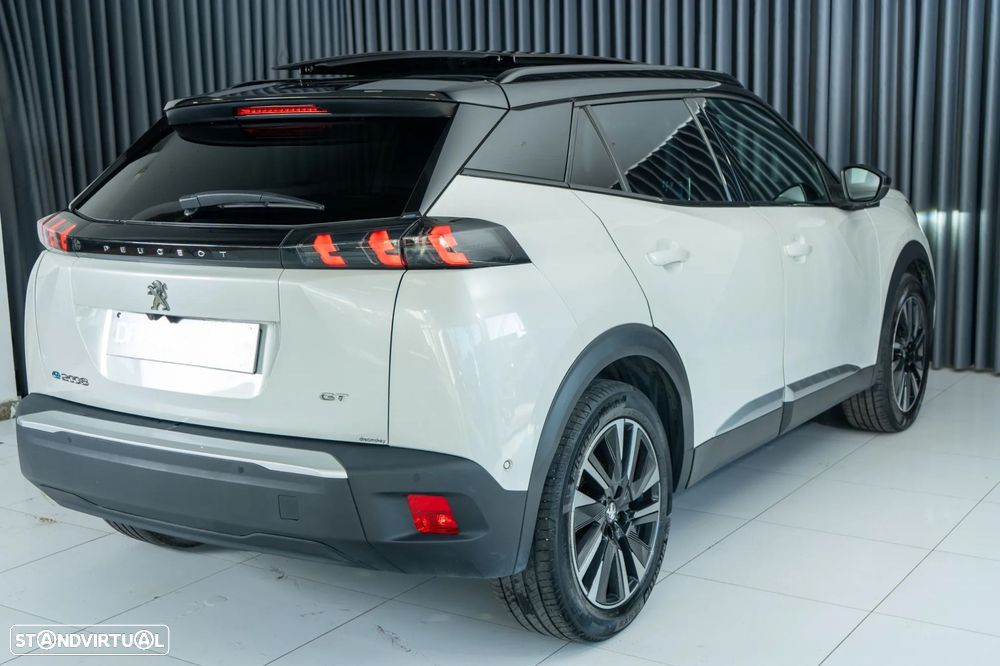 Peugeot e-2008 - 6