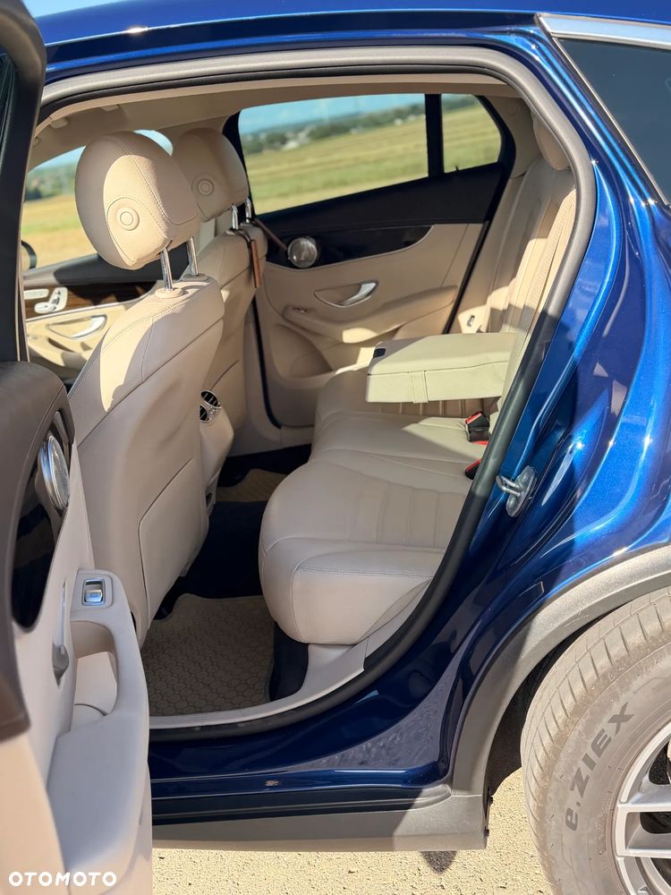 Mercedes-Benz GLC - 10