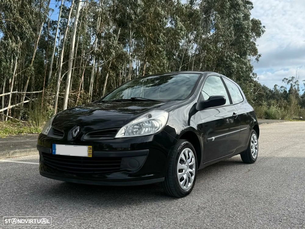 Renault Clio 1.2 16V Confort - 1