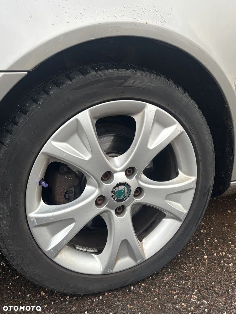 Skoda Octavia 1.6 FSI Ambiente - 16