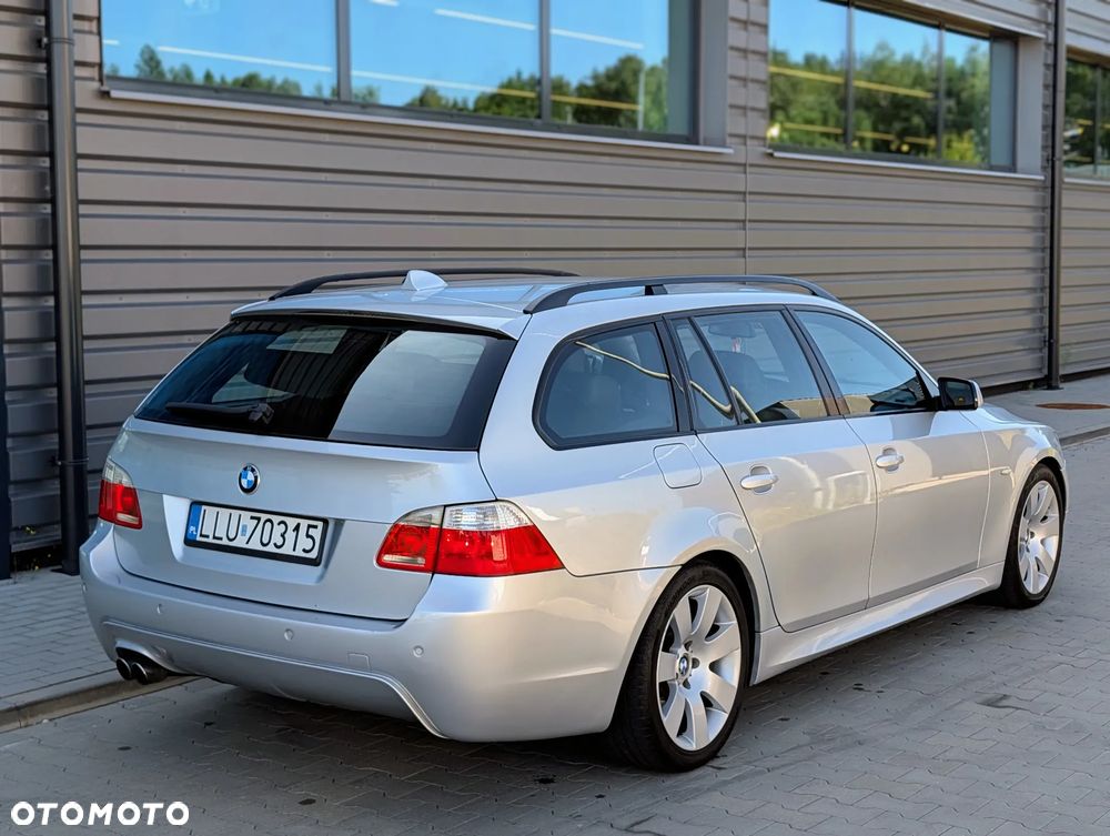 BMW Seria 5 545i - 13