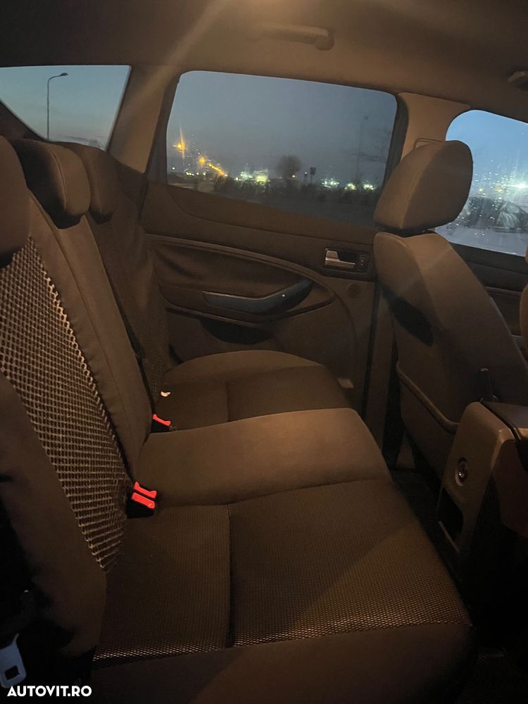 Ford Kuga 2.0L TDCi DPF Trend - 13