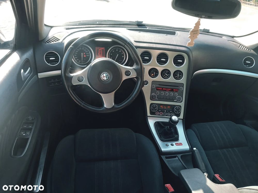 Alfa Romeo 159 1.8 TBI 16V - 11