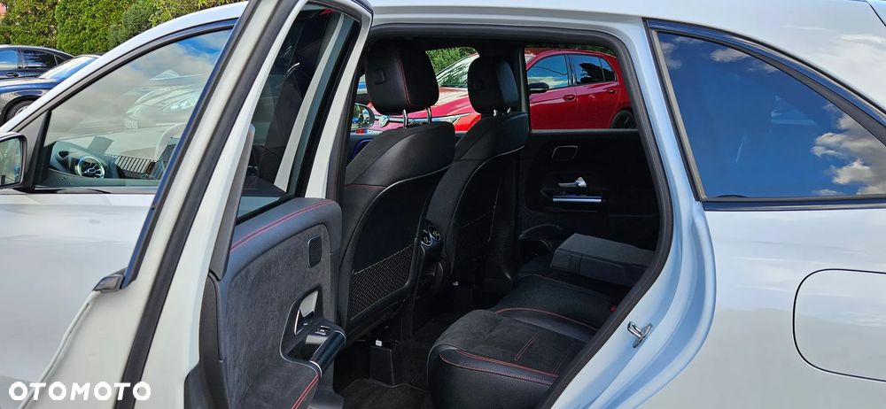 Mercedes-Benz Klasa B 200 d 8G-DCT AMG Line - 25