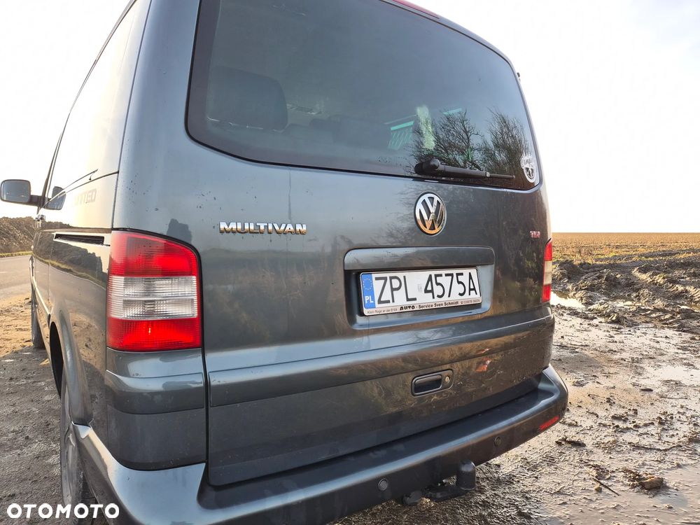 Volkswagen Multivan - 5