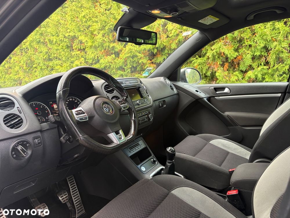 Volkswagen Tiguan - 24