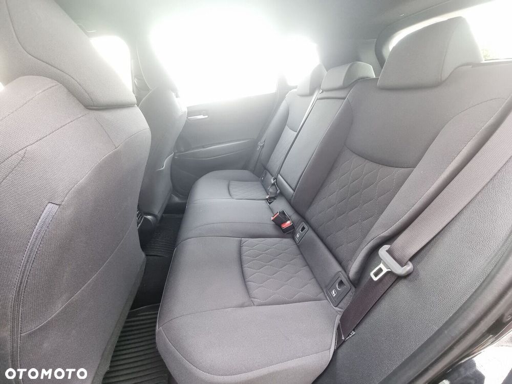 Toyota Corolla Cross - 13