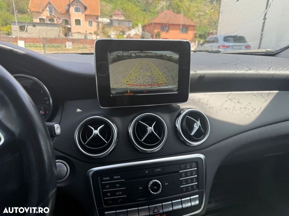Mercedes-Benz GLA 200 d 4MATIC Aut. - 7