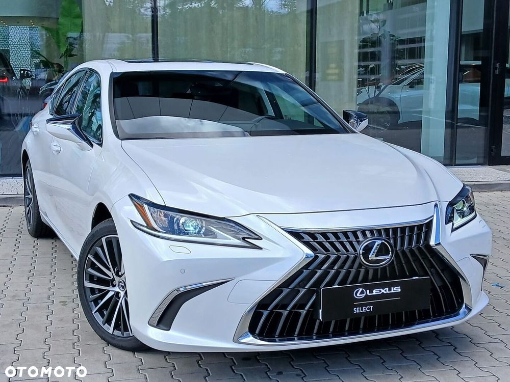 Lexus ES - 9