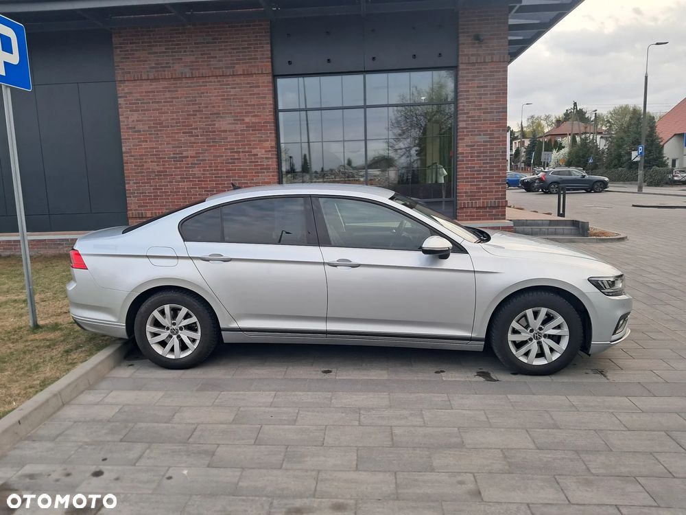 Volkswagen Passat 1.5 TSI EVO Essence DSG - 3