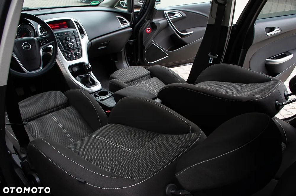 Opel Astra 1.6 Turbo Edition Sport - 34